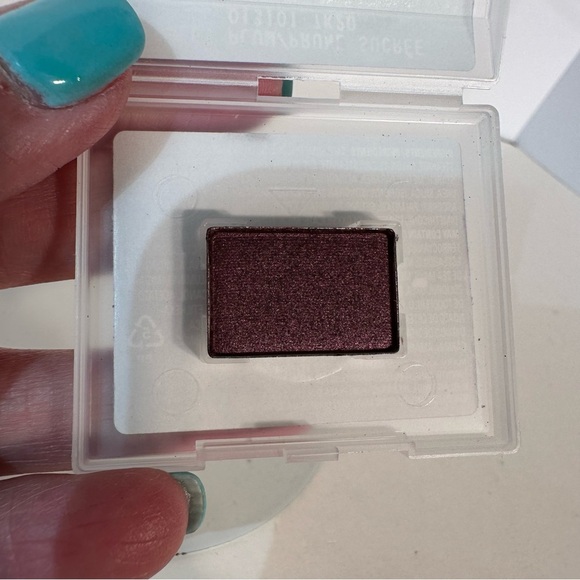 Mary Kay Mineral Eye Color Shadow Sweet Plum New 013101 Single .05 Oz - Picture 4 of 4